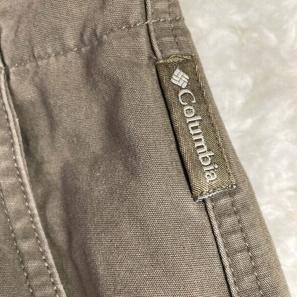 Columbia Women’s Plus Size Capri Pants , Size 16W , Tan - Picture 7 of 9